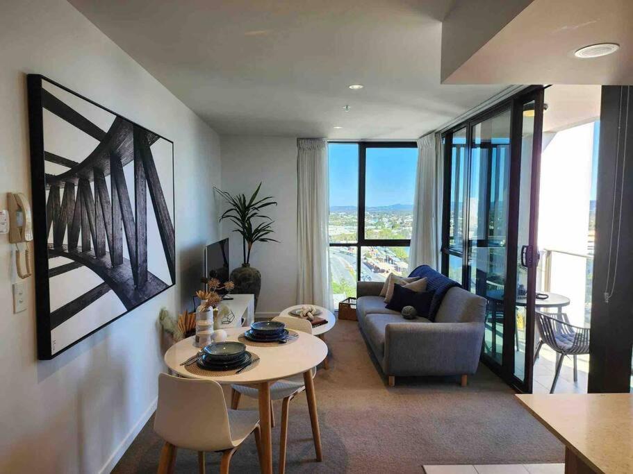Broadbeach Business Or Leisure Gold Coast Bagian luar foto