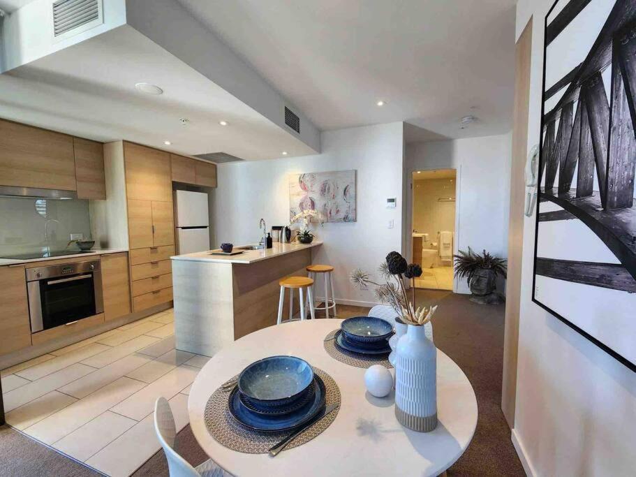 Broadbeach Business Or Leisure Gold Coast Bagian luar foto