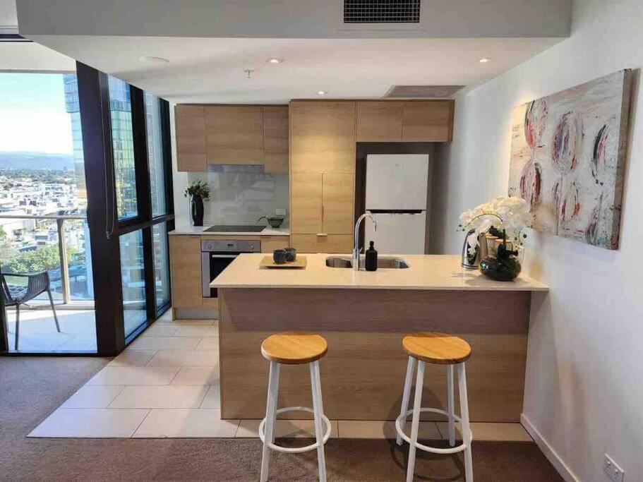 Broadbeach Business Or Leisure Gold Coast Bagian luar foto